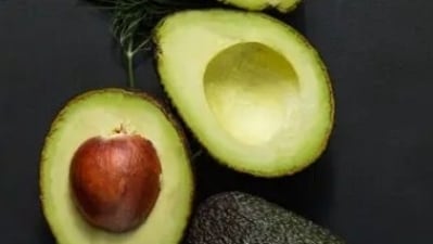 Start your day with healthy fats: Healthy fats can bring a wealth of benefits for our body and mind. Not only they provide us energy throughout the day but can also help enhance memory and other cognitive skills. Beginning your day with healthy fats like avocados, oily fish, flaxseed, nuts, almonds, walnut etc can work wonders for your overall well-being. It also improves insulin sensitivity and lowers inflammation. (Unsplash) Start your day with healthy fats: Healthy fats can bring a wealth of benefits for our body and mind. Not only they provide us energy throughout the day but can also help enhance memory and other cognitive skills. Beginning your day with healthy fats like avocados, oily fish, flaxseed, nuts, almonds, walnut etc can work wonders for your overall well-being. It also improves insulin sensitivity and lowers inflammation. (Unsplash)