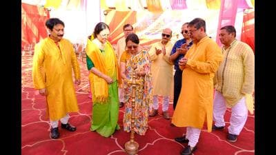 Basanto Utsav was inaugurated by the chief guest, Bulbal Munshi (HT Photo)