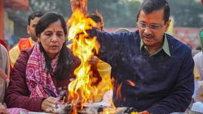 Delhi chief minister Arvind Kejriwal with wife Sunita. (PTI file) Delhi chief minister Arvind Kejriwal with wife Sunita. (PTI file)