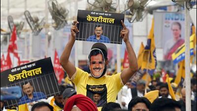 Supporters of Arvind Kejriwal at Ramlila Maidan. (Sanjeev Verma/HT) Supporters of Arvind Kejriwal at Ramlila Maidan. (Sanjeev Verma/HT)