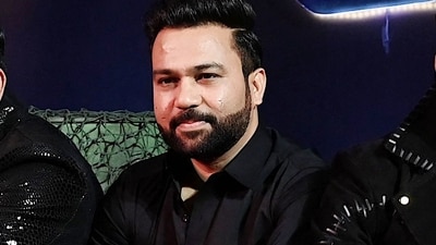 Ali Abbas Zafar poses for a picture during the trailer launch of his upcoming Hindi-language action-thriller film Bade Miyan Chote Miyan. (Photo by SUJIT JAISWAL / AFP) (AFP) Ali Abbas Zafar poses for a picture during the trailer launch of his upcoming Hindi-language action-thriller film Bade Miyan Chote Miyan. (Photo by SUJIT JAISWAL / AFP) (AFP)