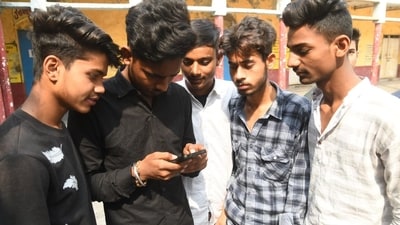 Students celebrating after declared Bihar Board class 10th matric exam at DAV High School, Danapur in Patna. (Santosh Kumar )