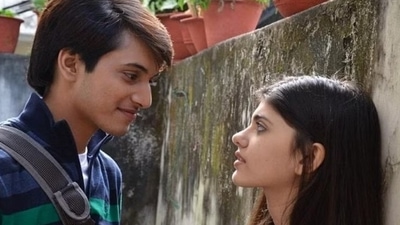 Rohit Saraf and Sanjana Sanghi in Wo Bhi Din The Rohit Saraf and Sanjana Sanghi in Wo Bhi Din The