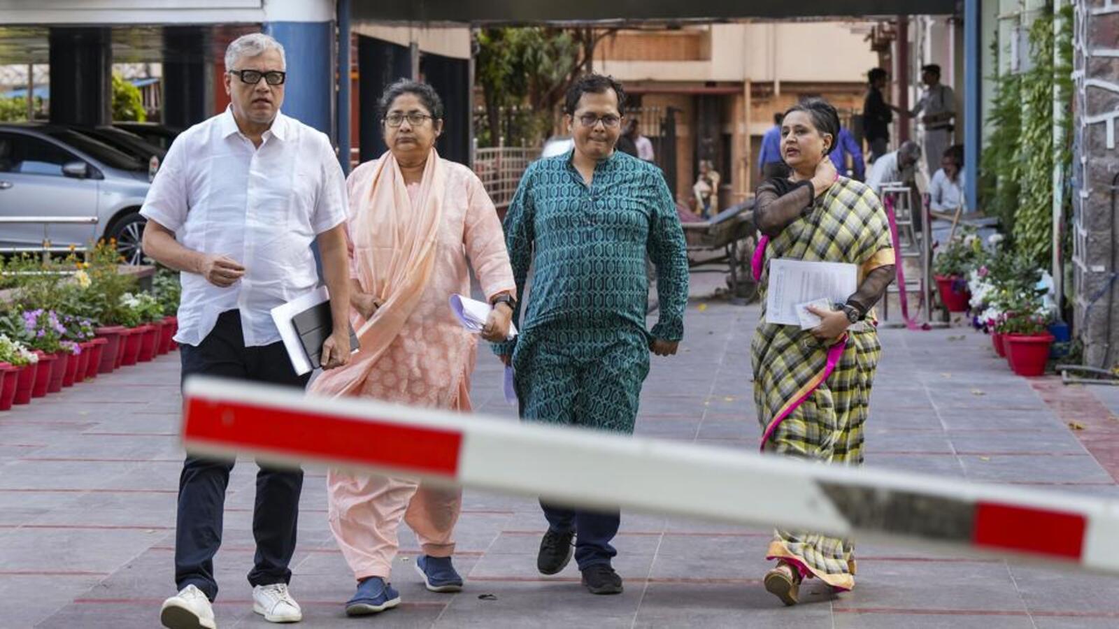 TMC lodges complaint with EC over action by central agencies - Vimarsana News