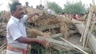 The death toll due to a storm that wreaked havoc in parts of Jalpaiguri district in northern West Bengal has risen to five, Chief Minister Mamata Banerjee said. (ANI) The death toll due to a storm that wreaked havoc in parts of Jalpaiguri district in northern West Bengal has risen to five, Chief Minister Mamata Banerjee said. (ANI)