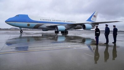 White Correspondents' Association reminded the journalists via an email that stealing items from Air Force One was prohibited. (AP ) White Correspondents' Association reminded the journalists via an email that stealing items from Air Force One was prohibited. (AP )