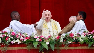 Pope Francis delivers his "Urbi et Orbi" (To the city and the world) message at St. Peter's Square, on Easter Sunday, at the Vatican (REUTERS)