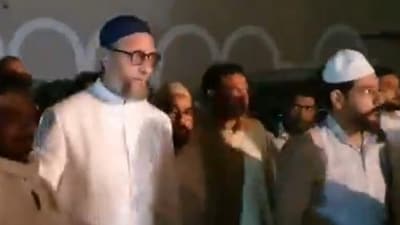 Asaduddin Owaisi visits slain gangster Mukhtar Ansari's residence in Ghazipur (X/ @asadowaisi) Asaduddin Owaisi visits slain gangster Mukhtar Ansari's residence in Ghazipur (X/ @asadowaisi)