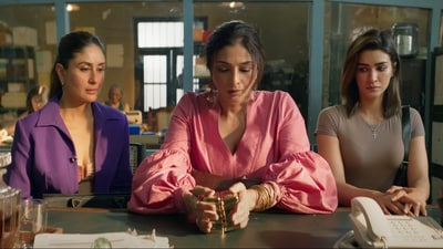 Crew box office collection day 3: Kareena Kapoor, Tabu and Kriti Sanon in Crew. Crew box office collection day 3: Kareena Kapoor, Tabu and Kriti Sanon in Crew.