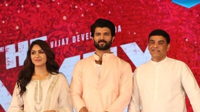 Mrunal Thakur, Vijay Deverakona and Dil Raju pose for photographs at the event. Mrunal plays the character of Indu in Family Star. She credited Parasuram's wife Archana akka as an inspiration for the character. Mrunal Thakur, Vijay Deverakona and Dil Raju pose for photographs at the event. Mrunal plays the character of Indu in Family Star. She credited Parasuram's wife Archana akka as an inspiration for the character.