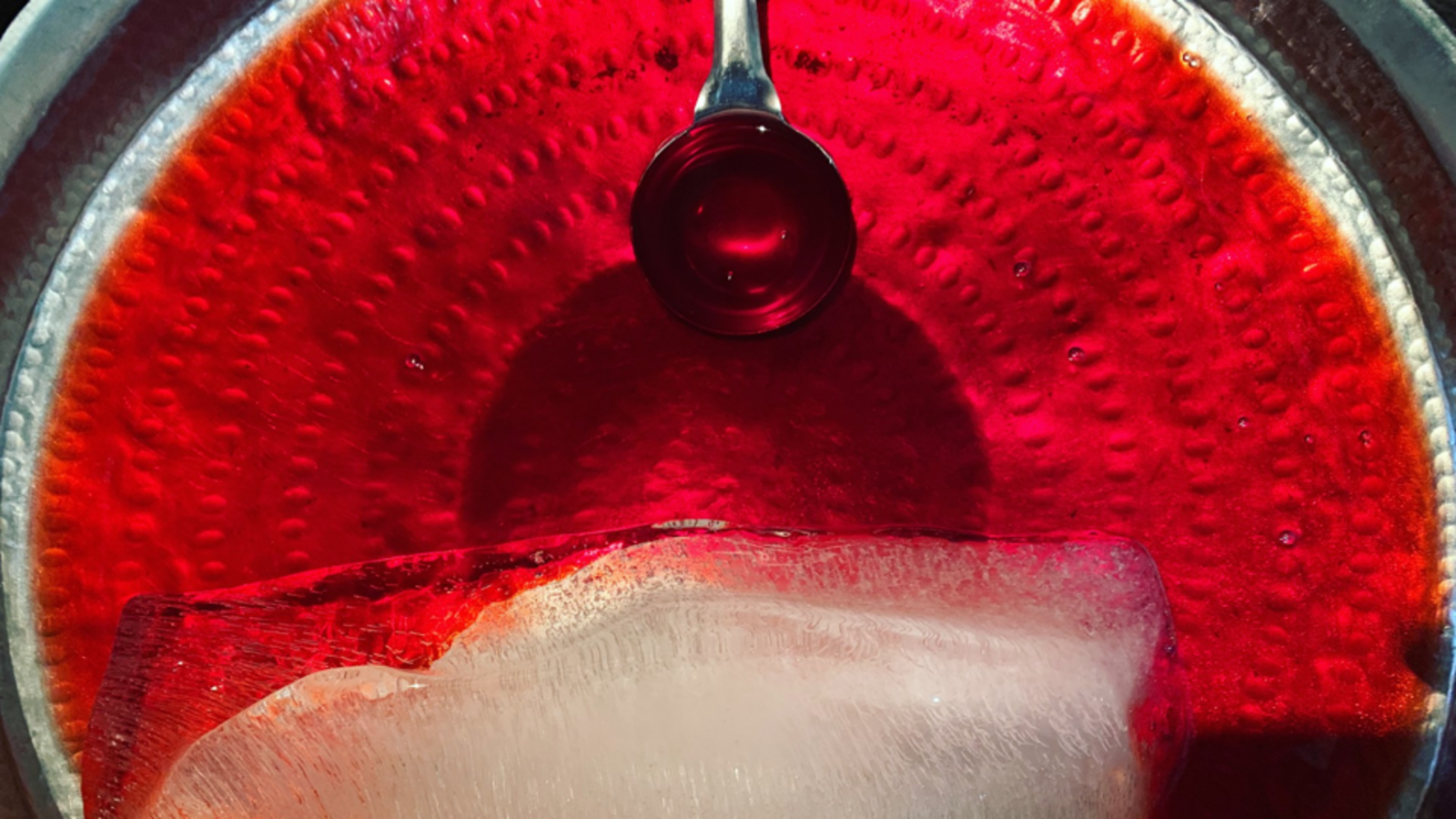 Delhiwale: In cold red - Vimarsana News