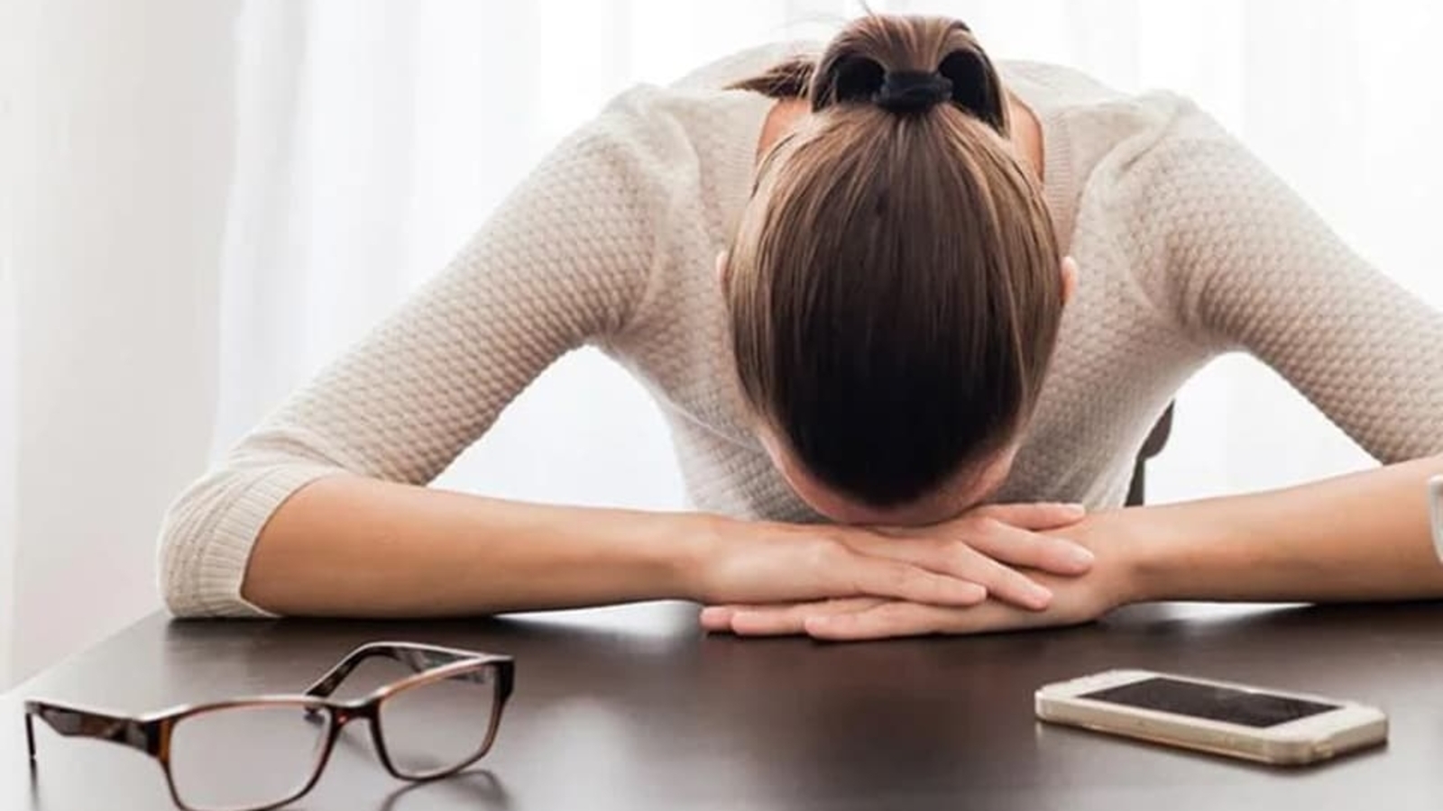 Tingling nerves and fatigue? You may need a vitamin B12 test. Recognise these signs, know diet treatment - Vimarsana News