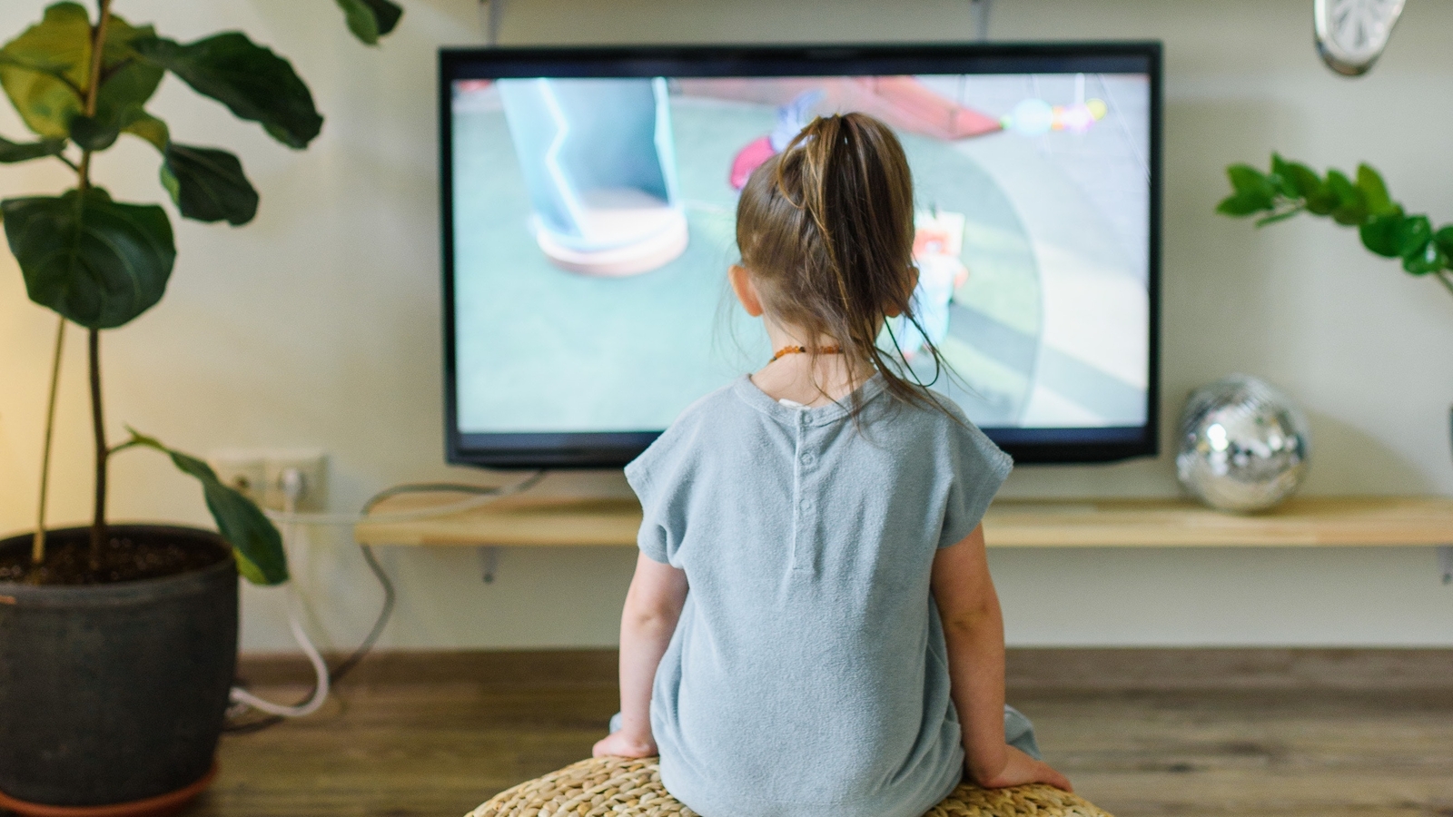 Best 55-inch TV: Make your TV viewing experience all the more romantic on big screen with our top 10 picks - Vimarsana News