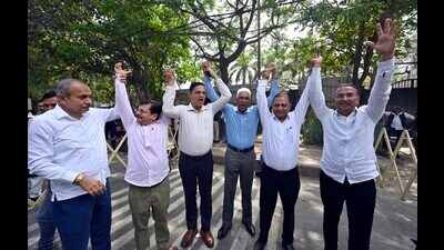 AAP MLAs after meeting Sunita Kejriwal at the CM’s House in Civil Lines on Tuesday. (Sanjeev Verma/HT Photo) AAP MLAs after meeting Sunita Kejriwal at the CM’s House in Civil Lines on Tuesday. (Sanjeev Verma/HT Photo)