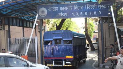 Delhi chief minister Arvind Kejriwal being brought to Tihar Jail. (HT PHOTO) Delhi chief minister Arvind Kejriwal being brought to Tihar Jail. (HT PHOTO)