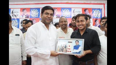 Mukesh Sahani has not spoken about his party’s discussions with the RJD-led Grand Alliance (X/sonofmallah) Mukesh Sahani has not spoken about his party’s discussions with the RJD-led Grand Alliance (X/sonofmallah)