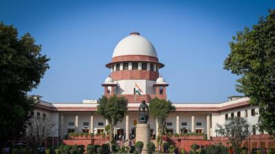 Opposing the state’s power to impose fees, the distilleries are also before the top court. (HT Archive) Opposing the state’s power to impose fees, the distilleries are also before the top court. (HT Archive)