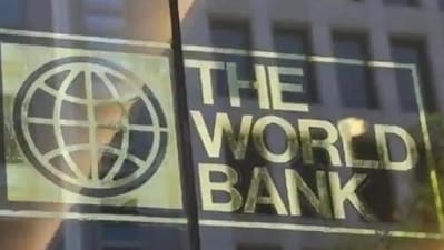 In a Pakistan development update issued the same day, the World Bank said “policy constraints to sustainable economic growth remain unaddressed.” In a Pakistan development update issued the same day, the World Bank said “policy constraints to sustainable economic growth remain unaddressed.”