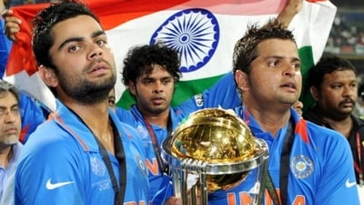 Virat Kohli (L) was part of the Indian cricket team which clinched the World Cup title in 2011 under the captaincy of MS Dhoni. (AFP/Getty Images)