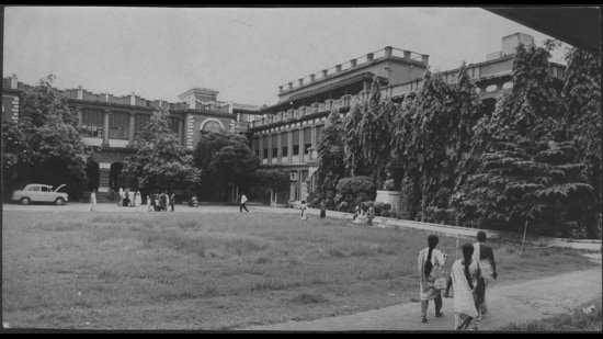 Tales of Jorasanko: A vintage picture of Rabindranath Tagore’s ancestral home. (HT Photo)