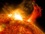 Can a solar storm really wreak havoc on the world’s Internet? Know where things really stand and whether you should worry. (Nasa)