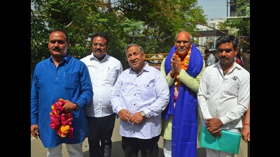 Bahujan Samaj Party (BSP) candidate from Mathura Constituency, Suresh Singh on his way to file his nomination papers ahead of Lok Sabha elections (K.K.Arora/ ANI)