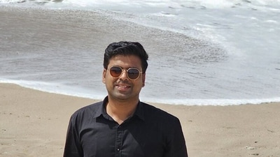 Snapshot of IFS officer Gaurav Garg who explained about IIT placements. (X/@IFS_GauravGarg)