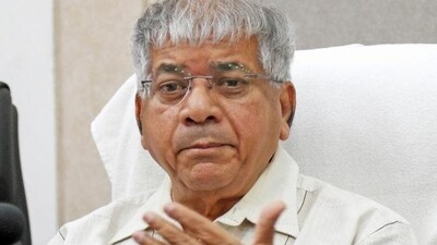 Nagpur, Mar 01 (ANI): Vanchit Bahujan Aghadi (VBA) President Prakash Ambedkar addresses a press conference, in Nagpur on Friday. (ANI Photo) (Snehal Sontakke)