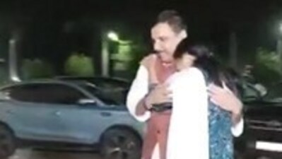Sanjay Singh met Sunita Kejriwal at the Delhi chief minister's residence after his release from the Tihar Jail. Sanjay Singh met Sunita Kejriwal at the Delhi chief minister's residence after his release from the Tihar Jail.