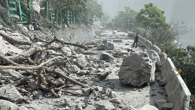 At least seven people were killed and more than 700 injured on April 3 by a powerful earthquake in Taiwan. (AFP) At least seven people were killed and more than 700 injured on April 3 by a powerful earthquake in Taiwan. (AFP)