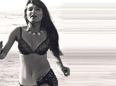 Parveen Babi redefined fashion in Indian cinema. (YouTube grab) Parveen Babi redefined fashion in Indian cinema. (YouTube grab)