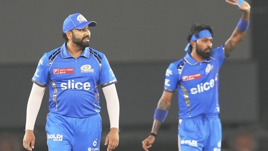 The Mumbai Indians look crushed... and there's no two ways about it. (PTI)
