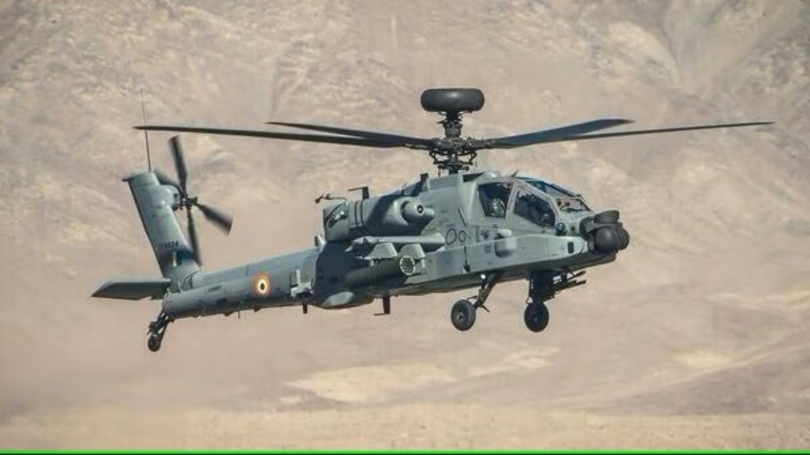 IAF helicopter Apache helicopter makes emergency landing in Ladakh - Vimarsana News