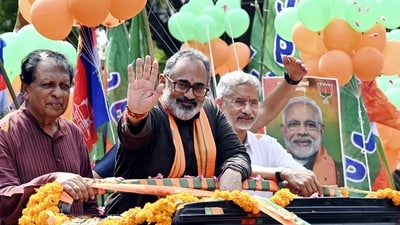 External Affairs Minister S. Jaishankar and former Indian ambassador to the United Nations, TP Sreenivasan with BJP candidate Rajeev Chandrasekhar during a roadshow as part of the BJP's election campaign, in Thiruvananthapuram, Kerala. (PTI) External Affairs Minister S. Jaishankar and former Indian ambassador to the United Nations, TP Sreenivasan with BJP candidate Rajeev Chandrasekhar during a roadshow as part of the BJP's election campaign, in Thiruvananthapuram, Kerala. (PTI)
