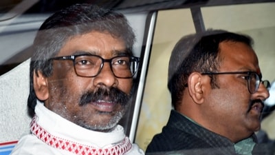 Arrested former Jharkhand Chief Minister Hemant Soren being bought to civil court at the end of his five days Enforcement Directorate's (ED) remand custody, in Ranchi on Wednesday. (Somnath Sen)