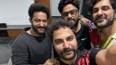 Jr NTR: దేవరతో దాస్, టిల్లు.. ఎందుకు కలిశారంటే! బిగ్ సర్ప్రైజ్ రానుందన్న సిద్ధు Jr NTR: దేవరతో దాస్, టిల్లు.. ఎందుకు కలిశారంటే! బిగ్ సర్ప్రైజ్ రానుందన్న సిద్ధు