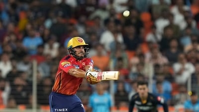 Sikandar Raza was dropped twice in Umesh Yadav's 11th over, albeit both were difficult chances. But it was Shashank who capitalised on the lives, clobbering Umesh for two boundaries and a six to pick up 17 runs in the 11th over. (PTI ) Sikandar Raza was dropped twice in Umesh Yadav's 11th over, albeit both were difficult chances. But it was Shashank who capitalised on the lives, clobbering Umesh for two boundaries and a six to pick up 17 runs in the 11th over. (PTI )