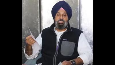 Senior Shiromani Akali Dal leader Bikram Singh Majithia said, “The UT administration has taken it upon itself to change the rules for recruitment and deny deputation rights to Punjab government officers.” (HT File)