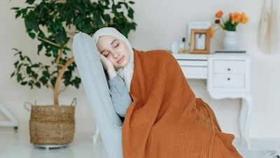 Eid, Alvida sleep tips: Ensuring restful sleep for overall health post Laylatul Qadr in Ramadan 2024 (Photo by Thirdman on Pexels) Eid, Alvida sleep tips: Ensuring restful sleep for overall health post Laylatul Qadr in Ramadan 2024 (Photo by Thirdman on Pexels)
