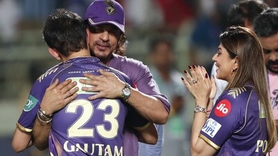 Shah Rukh Khan give Gautam Gambhir a hug after the KKR vs DC IPL match on Wednesday. KKR put in a dominating performance as they registered 272 runs in the allotted 20 overs. This second-highest IPL team score on the back of outstanding hitting display by Sunil Narine, Raghuvanshi, Andre Russell and Rinku Singh. Shah Rukh Khan give Gautam Gambhir a hug after the KKR vs DC IPL match on Wednesday. KKR put in a dominating performance as they registered 272 runs in the allotted 20 overs. This second-highest IPL team score on the back of outstanding hitting display by Sunil Narine, Raghuvanshi, Andre Russell and Rinku Singh.