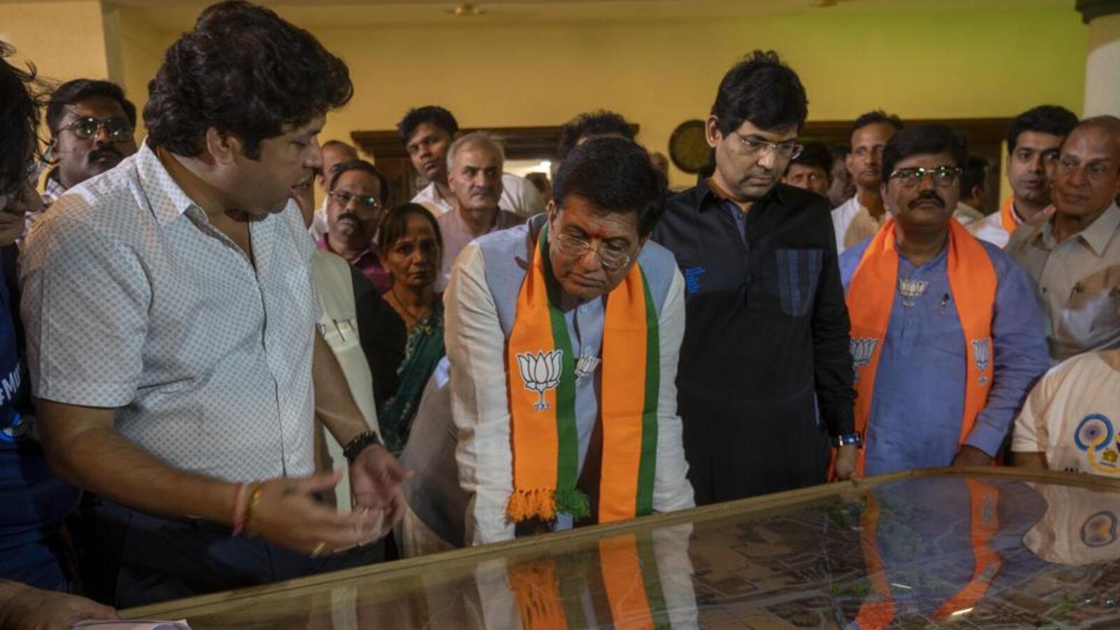 In Mumbai North, Piyush Goyal handed over a citizen's manifesto | Mumbai news - Vimarsana News