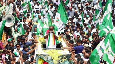 In Mandya, HD Kumaraswamy’s campaign has been prominently highlighting his potential ministerial role, although no official announcement has been made by the NDA (File photo)