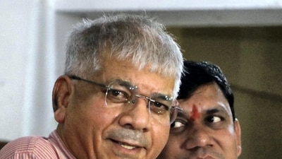 Nagpur: Vanchit Bahujan Aaghadi (VBA) President Prakash Ambedkar addresses a press conference, in Nagpur, Sunday, March 31, 2024. (PTI Photo) (PTI03_31_2024_000039B) (PTI) Nagpur: Vanchit Bahujan Aaghadi (VBA) President Prakash Ambedkar addresses a press conference, in Nagpur, Sunday, March 31, 2024. (PTI Photo) (PTI03_31_2024_000039B) (PTI)