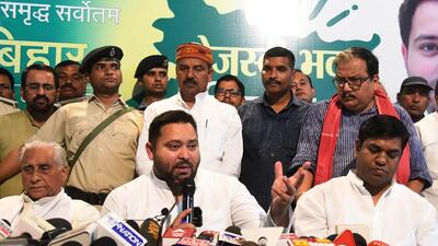 Tejashwi Yadav and Mukesh Sahni at their joint press conference in Patna on Friday. (HT photo) Tejashwi Yadav and Mukesh Sahni at their joint press conference in Patna on Friday. (HT photo)