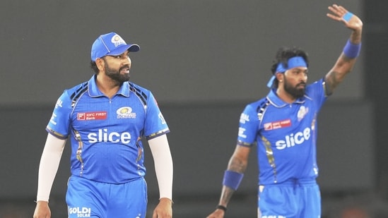 Mumbai Indians' captain Hardik Pandya and Rohit Sharma during the Indian Premier League (IPL) 2024 T20 cricket match (PTI)