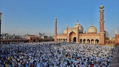 Eid-ul-Fitr 2024: Eid-al-Fitr or Meethi Eid marks the end of the holy month of Ramadan - during which Muslims observe a Roza (fast) from dawn to dusk for a month. (HT Photo/Raj K Raj) Eid-ul-Fitr 2024: Eid-al-Fitr or Meethi Eid marks the end of the holy month of Ramadan - during which Muslims observe a Roza (fast) from dawn to dusk for a month. (HT Photo/Raj K Raj)