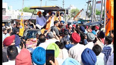 Shiromani Akali Dal President Sukhbir Singh Badal with party leaders and workers during the ongoing Punjab Bachao Yatra being taking out from Raikot and Jagraon in Ludhiana on Saturday. Shiromani Akali Dal President Sukhbir Singh Badal with party leaders and workers during the ongoing Punjab Bachao Yatra being taking out from Raikot and Jagraon in Ludhiana on Saturday.