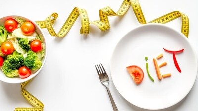 National Nutrition Week: Instead of opting for fad diets, you are better off eating a balanced meal and exercising for good health, fitness and weight loss. (Shutterstock) National Nutrition Week: Instead of opting for fad diets, you are better off eating a balanced meal and exercising for good health, fitness and weight loss. (Shutterstock)