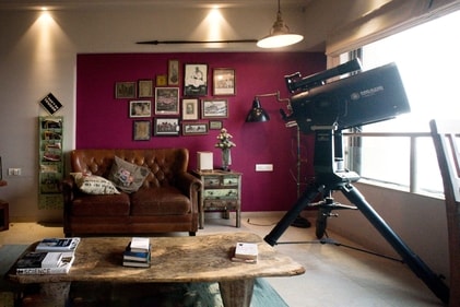 The old living room featured Sushant's much loved telescope through which he'd see his beloved stars, planets and constellations. The old living room featured Sushant's much loved telescope through which he'd see his beloved stars, planets and constellations.