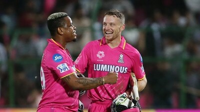 Rajasthan Royals' Jos Buttler and Shimron Hetmyer celebrate after winning the match. (ANI)